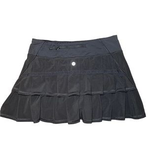 Lululemon black athletic skort ruffle size 4
